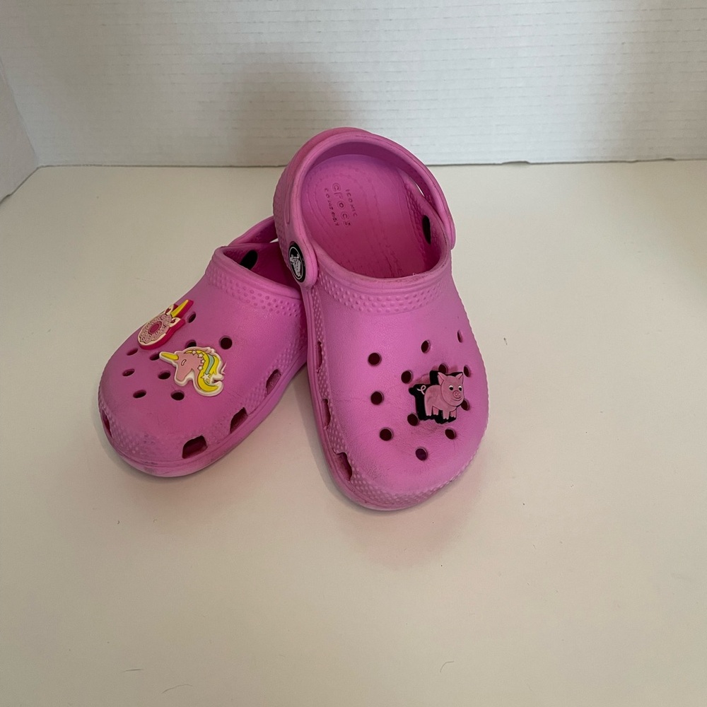 Toddler crocs